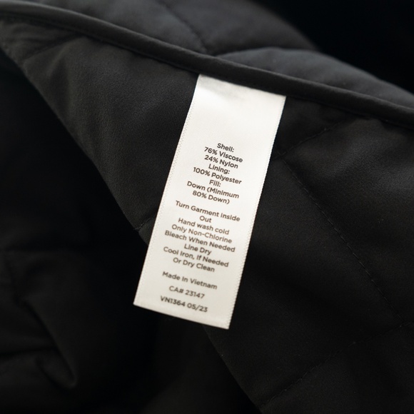 Talbots - New! Quilted Petite Velvet Jacket Black - Picture 12 of 12